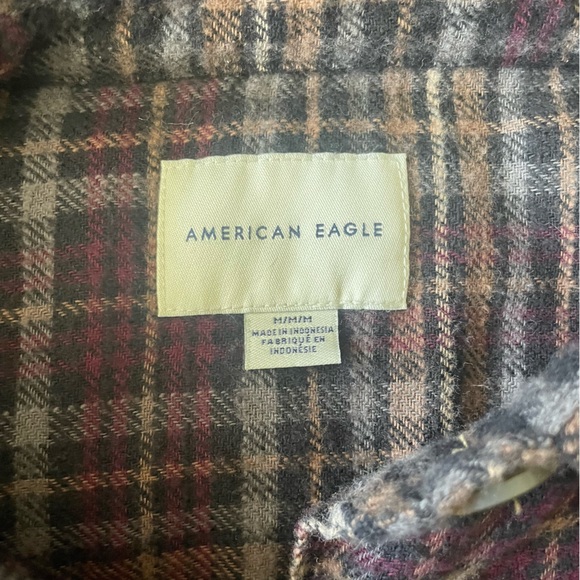 American Eagle Cropped Flannel - Picture 3 of 3